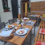 Gasthuis U Janusa 2*