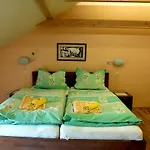 Gasthuis U Janusa 2*