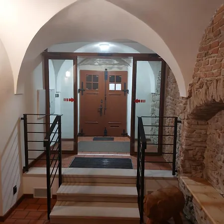 U Janusa Левоча